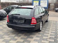 Second-hand Mercedes C180 143 CP (105 kW) 2006 Negru Break