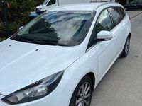 Gebraucht Ford Focus 125 PS (91 kW) 2016 Weiß Kombi