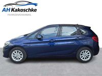 Gebraucht BMW 218 Advantage 140 PS (102 kW) 2018 Mediterranblau metallic Van / Kleinbus