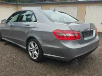 Gebraucht Mercedes E300 204 PS (150 kW) 2012 Palladiumsilber Limousine