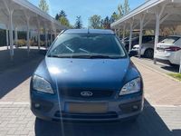 Second-hand Ford Focus 116 CP (85 kW) 2006 Albastru Break