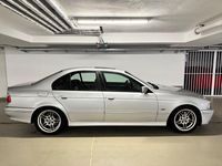 Gebraucht BMW 520 Lifestyle 170 PS (125 kW) 2003 Silber Limousine