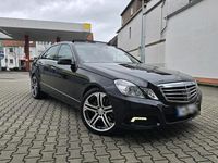 Gebraucht Mercedes E500 387 PS (284 kW) 2010 Schwarz Limousine