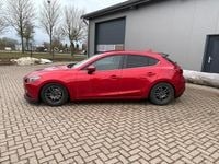 Gebraucht Mazda 3 Edition 150 PS (110 kW) 2016 Rot Limousine