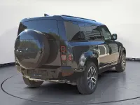 Gebraucht Land Rover Defender SE Dynamic 300 PS (220 kW) 2026 Carpathian grey SUV