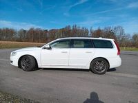 gebraucht Volvo V70 KOMBI D2 *AUTOMATIK* *AHK* *TÜV* VIELE EXTRAS!