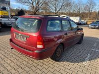 Gebraucht Ford Focus Finesse 101 PS (74 kW) 2002 Rot Kombi