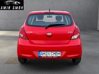 Gebraucht Hyundai i20 Edition 86 PS (63 kW) 2012 Rot Kleinwagen