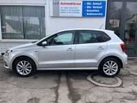 Gebraucht VW Polo LOUNGE 90 PS (66 kW) 2015 Silber Limousine