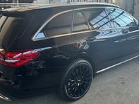 Gebraucht Mercedes C300e 194 PS (142 kW) 2021 Schwarz Kombi
