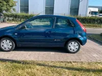 Gebraucht Ford Fiesta 70 PS (51 kW) 2008 Blau Kleinwagen