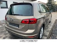 Gebraucht VW Golf Sportsvan Highline 150 PS (110 kW) 2014 Gold Van / Kleinbus