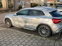 Gebraucht Mercedes GLA250 211 PS (155 kW) 2018 Grau SUV