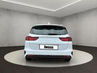 Usado Kia Ceed Vision 140 HP (102 kW) 2025 Branco Citadino