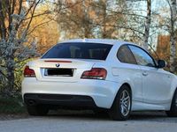 Gebraucht BMW 118 Efficient Dynamics 143 PS (105 kW) 2014 Weiß Kleinwagen