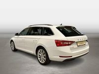 Gebraucht Skoda Superb Ambition 190 PS (139 kW) 2022 Moon weiss perleffekt Kombi