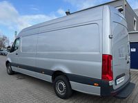 Gebraucht Mercedes Sprinter 170 PS (125 kW) 2023 Iridiumsilber Van