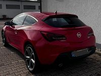 Gebraucht Opel Astra GTC Edition 179 PS (131 kW) 2011 Rot Limousine