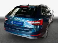 Gebraucht Skoda Superb Ambition 218 PS (160 kW) 2022 Blau Kombi