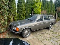 Gebraucht Mercedes 200 109 PS (80 kW) 1983 Silber Kombi