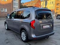 Gebraucht Mercedes T180 Advantage 131 PS (96 kW) 2023 Grau Van / Kleinbus