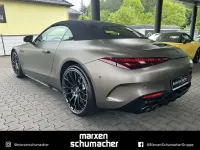 Gebraucht Mercedes SL43 AMG AMG 381 PS (280 kW) 2024 Amg monza grau magno Cabrio