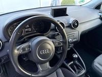 Gebraucht Audi A1 Attraction 86 PS (63 kW) 2014 Schwarz Kleinwagen