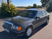Gebraucht Mercedes 250 90 PS (66 kW) 1991 Grau Limousine