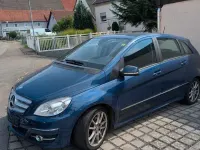 Gebraucht Mercedes B180 Chrome 109 PS (80 kW) 2010 Blau Kleinwagen