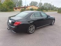 Gebraucht Mercedes E220 Avantgarde 194 PS (142 kW) 2016 Schwarz Limousine