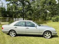 Gebraucht Mercedes E320 Elegance 224 PS (164 kW) 1999 Silber Limousine