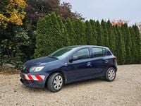 Używany Dacia Sandero Acces 73 KM (53 kW) 2018 Niebieski Hatchback
