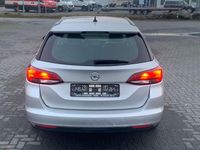 Gebraucht Opel Astra Edition 136 PS (100 kW) 2018 Silber Kombi