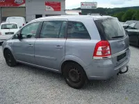 Gebraucht Opel Zafira Design Edition 125 PS (91 kW) 2011 Silber Van / Kleinbus