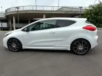 Gebraucht Kia ProCeed First Edition 204 PS (150 kW) 2014 Weiß Kleinwagen