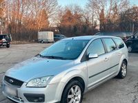 Gebraucht Ford Focus 125 PS (91 kW) 2006 Silber Limousine
