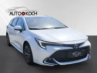 Neu Toyota Corolla 184 PS (135 kW) 2025 Weiß Kombi