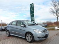Gebraucht Mercedes B200 136 PS (100 kW) 2006 Blau Van / Kleinbus
