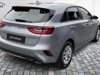 Neu Kia Ceed Best 140 PS (102 kW) 2025 Weiß Kleinwagen