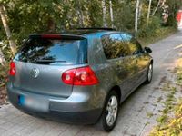 Gebraucht VW Golf V 140 PS (102 kW) 2005 Grau Kleinwagen