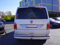 Second-hand VW Multivan Highline 150 CP (110 kW) 2019 Argintiu Monovolum