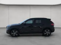 Gebraucht Volvo XC40 Plus 163 PS (119 kW) 2025 Onyx black / metallic SUV