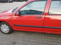 Gebraucht Renault Clio LIMITED 75 PS (55 kW) 1997 Rot Kleinwagen