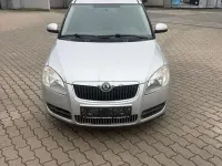 Gebraucht Skoda Roomster Plus Edition 86 PS (63 kW) 2009 Silber Van / Kleinbus