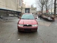 Gebraucht Skoda Octavia Tour 101 PS (74 kW) 2009 Rot Kombi