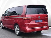 Second-hand VW Multivan Style 150 CP (110 kW) 2024 Roșu Monovolum