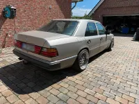 Gebraucht Mercedes E260 160 PS (117 kW) 1992 Gold Limousine