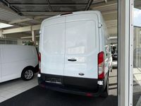 Gebraucht Ford Transit 131 PS (96 kW) 2022 Weiß Van / Kleinbus