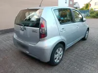 Gebraucht Daihatsu Sirion 69 PS (50 kW) 2011 Silber Kleinwagen