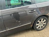 Gebraucht VW Passat 140 PS (102 kW) 2010 Schwarz Kombi